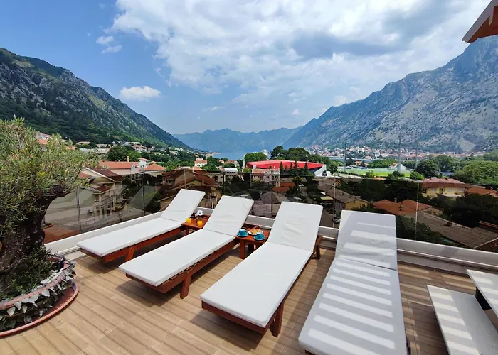 Villa Vista Real